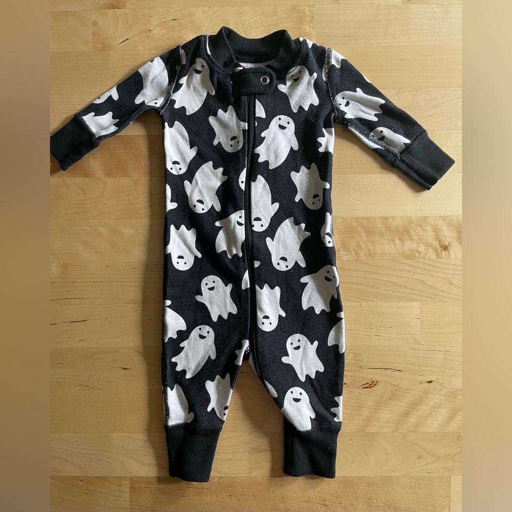 Hanna Andersson Ghost onesie 0-3m